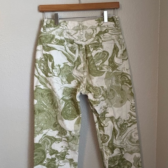 Reformation Women’s Marble High Waisted Straight
Leg Jeans in Avocado Swirl, 27 - Picture 6 of 14